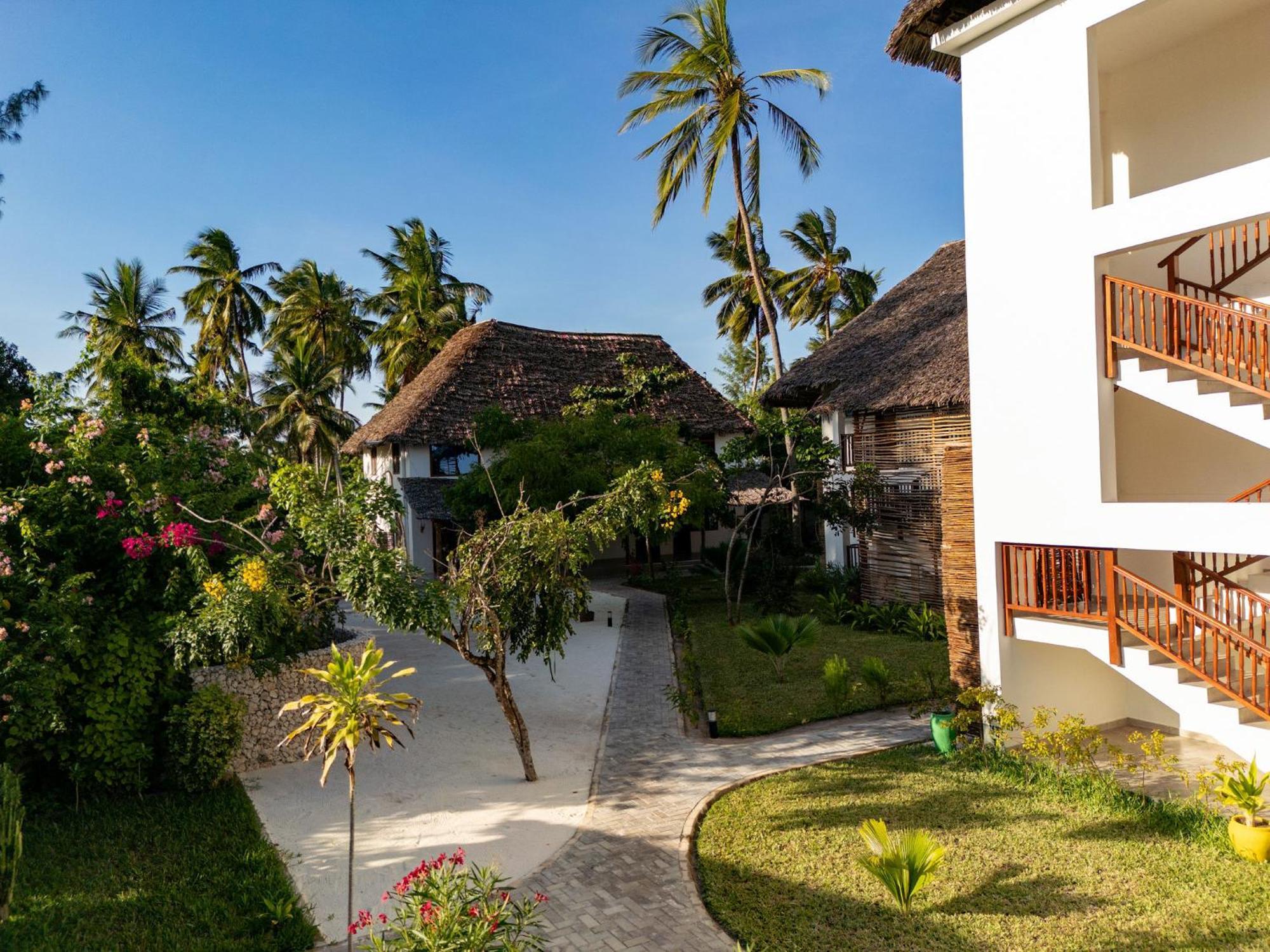 Manolo Beach Resort Ероа Экстерьер фото