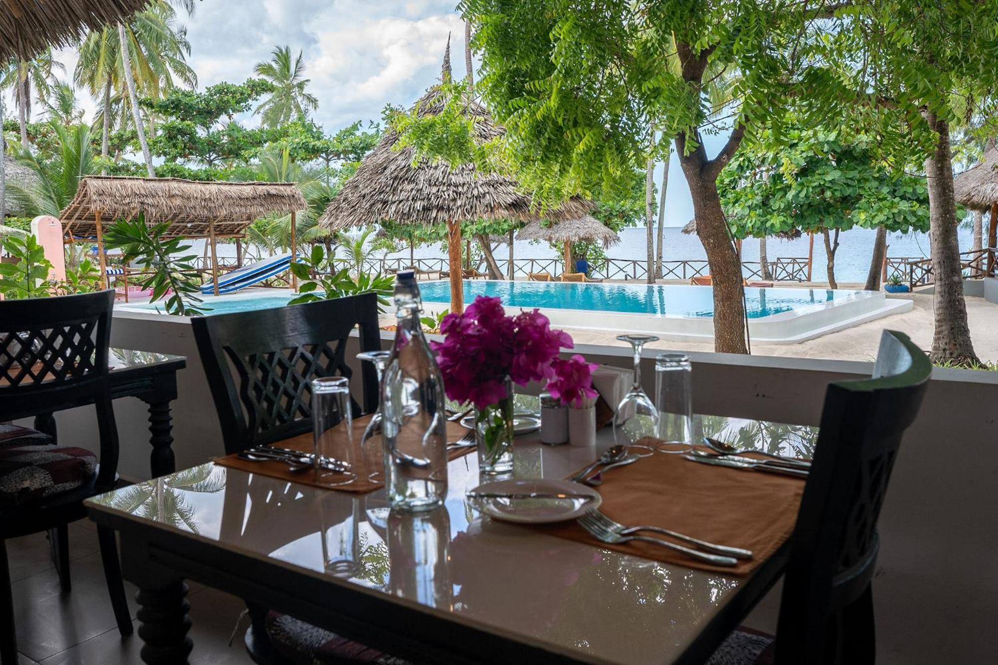 Manolo Beach Resort Ероа Экстерьер фото