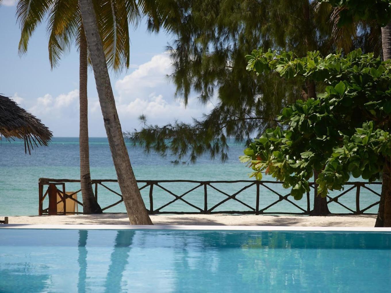 Manolo Beach Resort Ероа Экстерьер фото